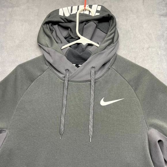 Nike Dri-Fit Hoodie Mens Medium Black Stretch Logo Pockets Short Sleeve Pullover - Picture 2 of 9